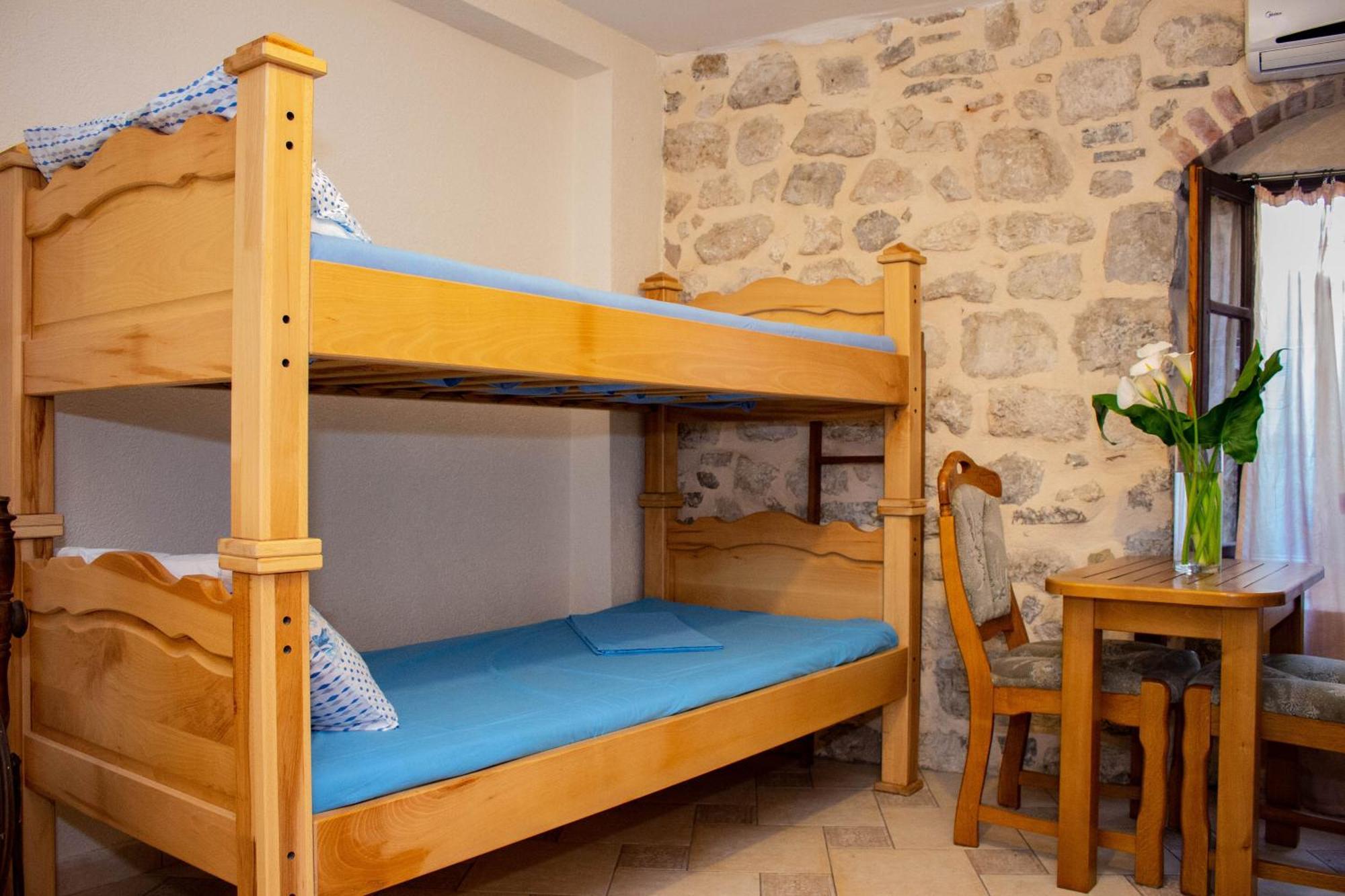 Guest House Sljuka Kotor Bagian luar foto