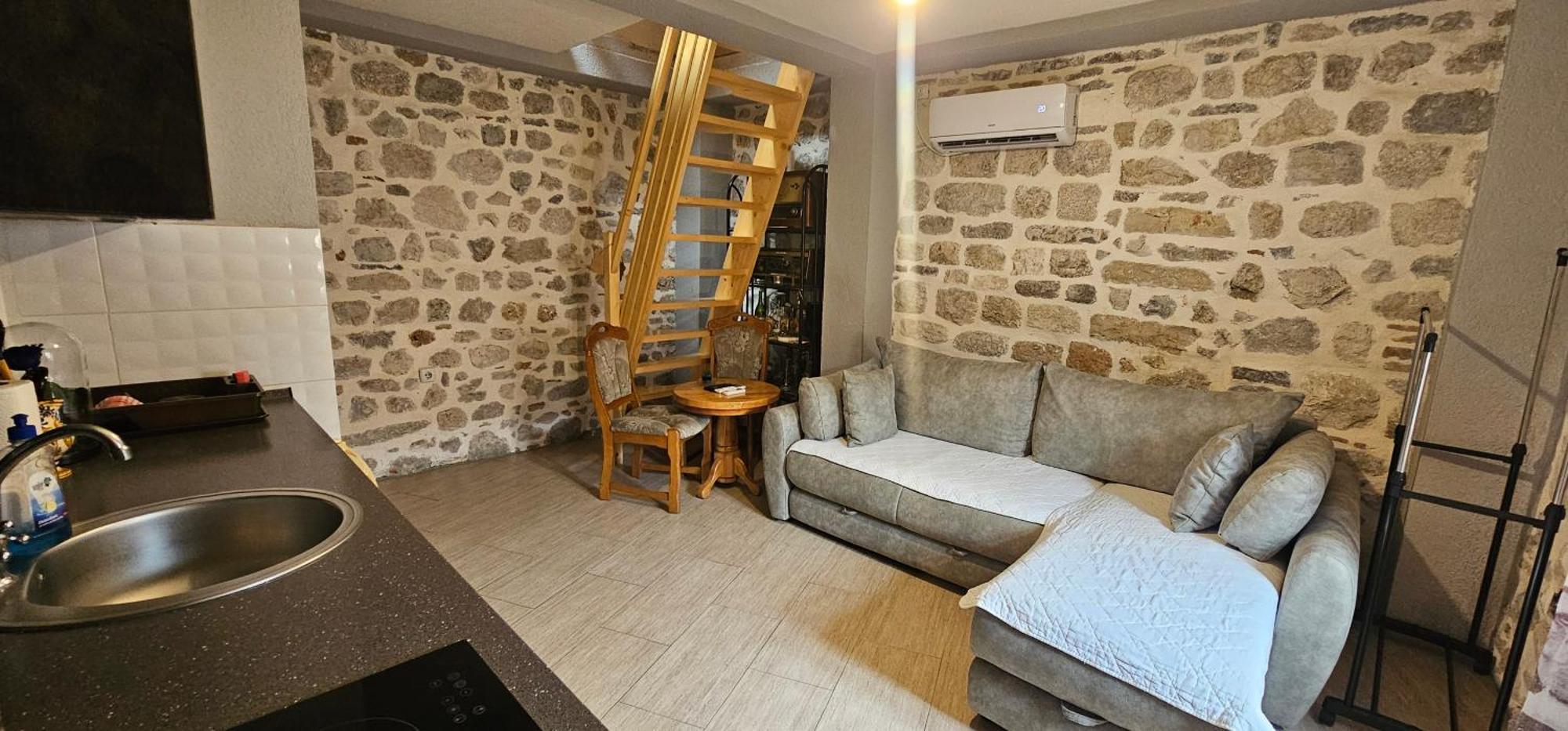 Guest House Sljuka Kotor Bagian luar foto